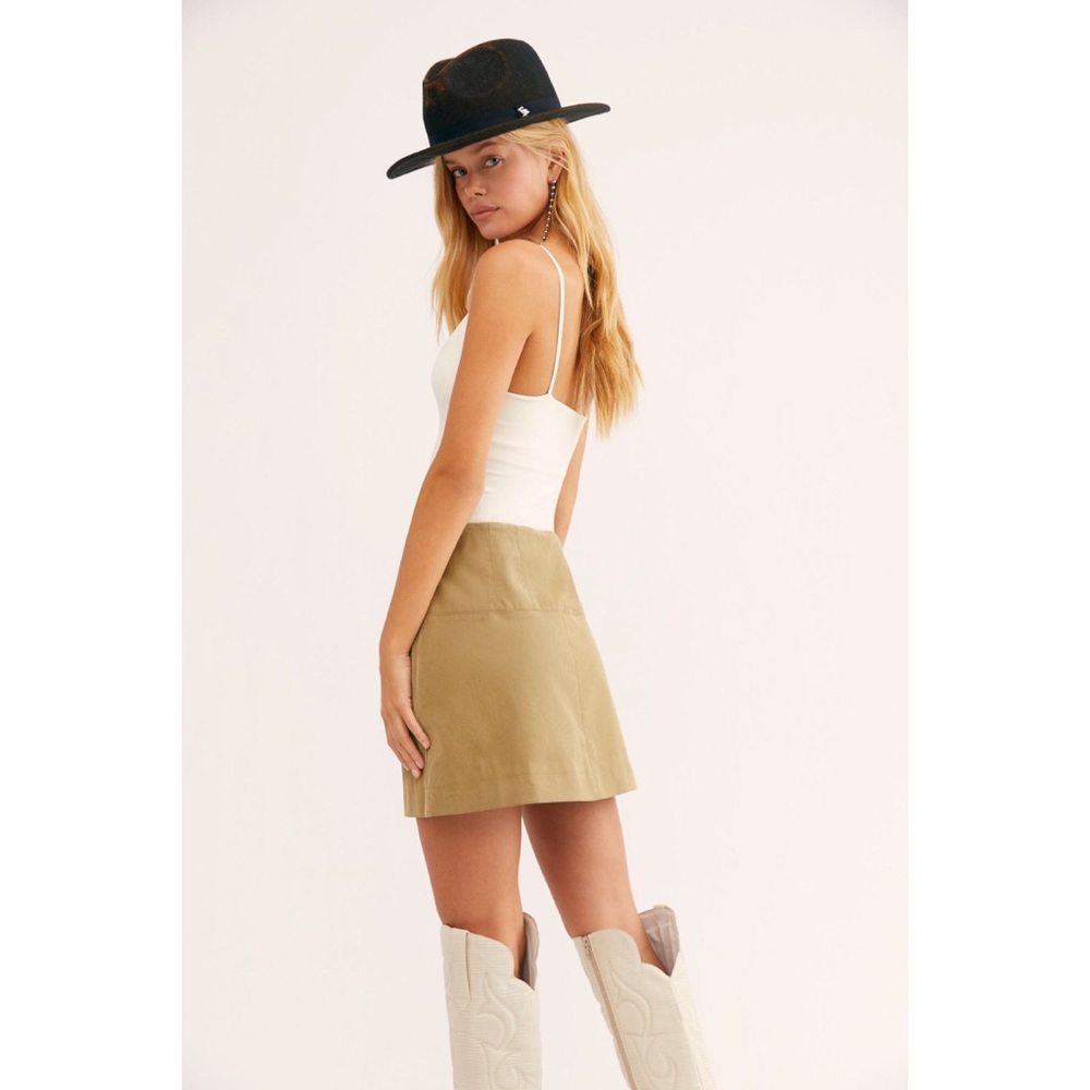 FREE PEOPLE Day’s in the Sun Suede Skirt